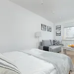 Mountain Corner In By Renters Appartement