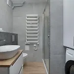 Mountain Corner In By Renters *