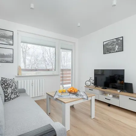 Mountain Corner In By Renters *