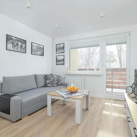Mountain Corner In By Renters